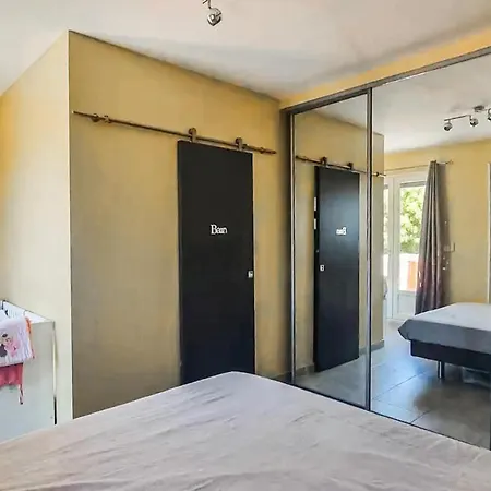 Gorgeous In With Kitchen Hébergement de vacances Rognac